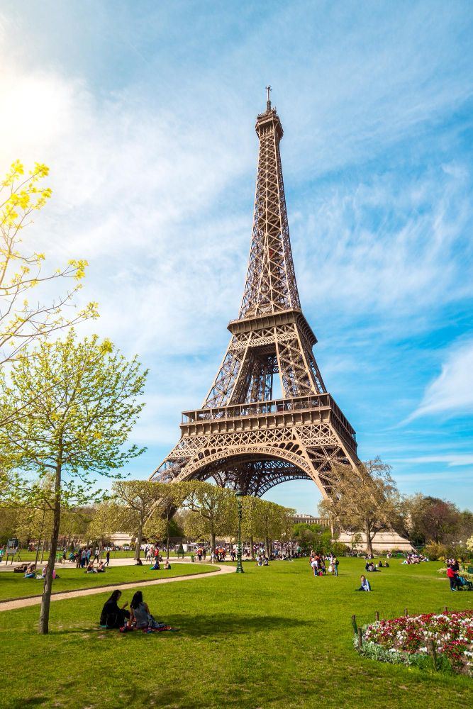 Paris tour packages